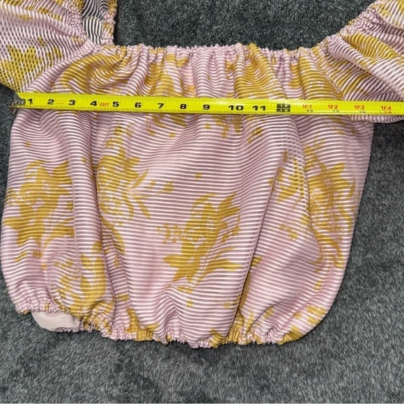 Keepsake Stand Tall Top in Blush Stencil Floral size medium - Picture 12 of 16